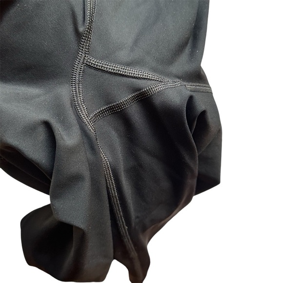 Spanx black booty bost capri leggings - Picture 4 of 4